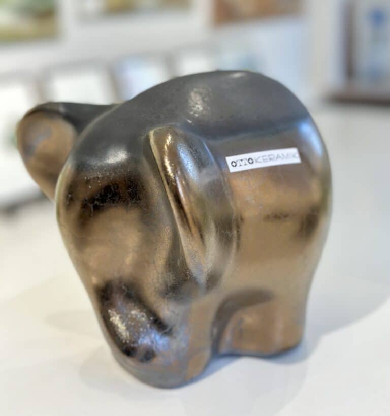 OTTO Elefant - gylden/bronze glasur med mørk lava ryg/hale